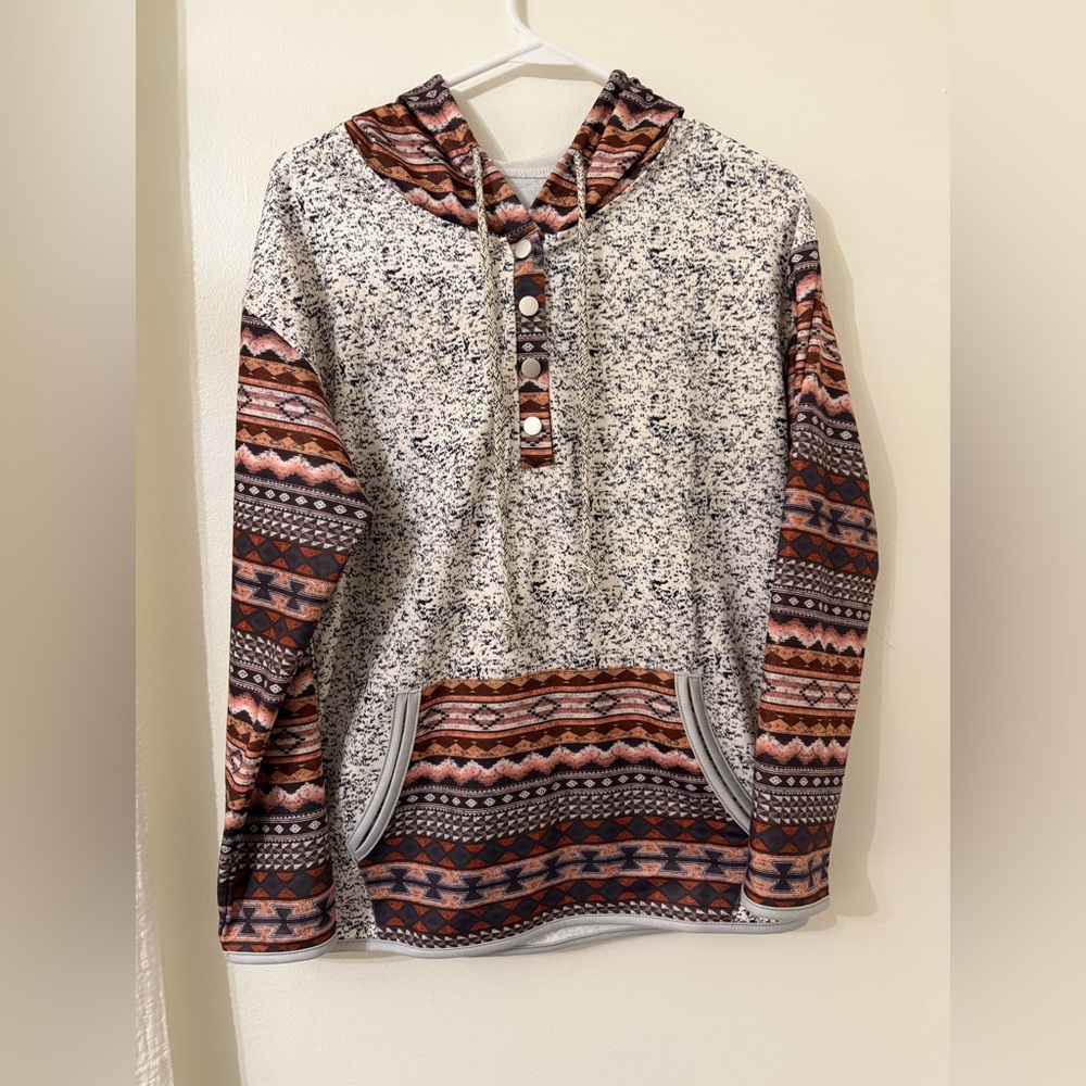 Aztec lightweight hoodie- never worn!
